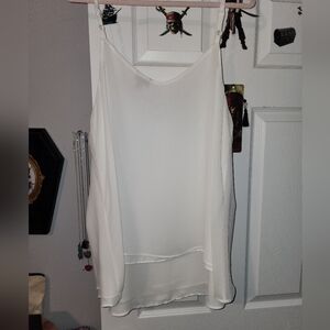 Elegant White Sleeveless Blouse